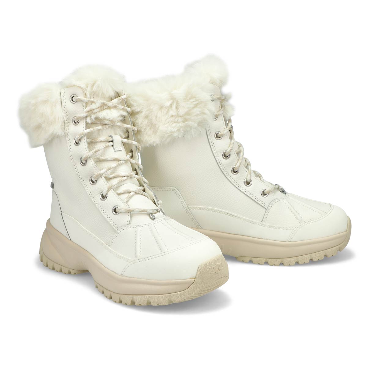 Woman's Yose Fluff - White