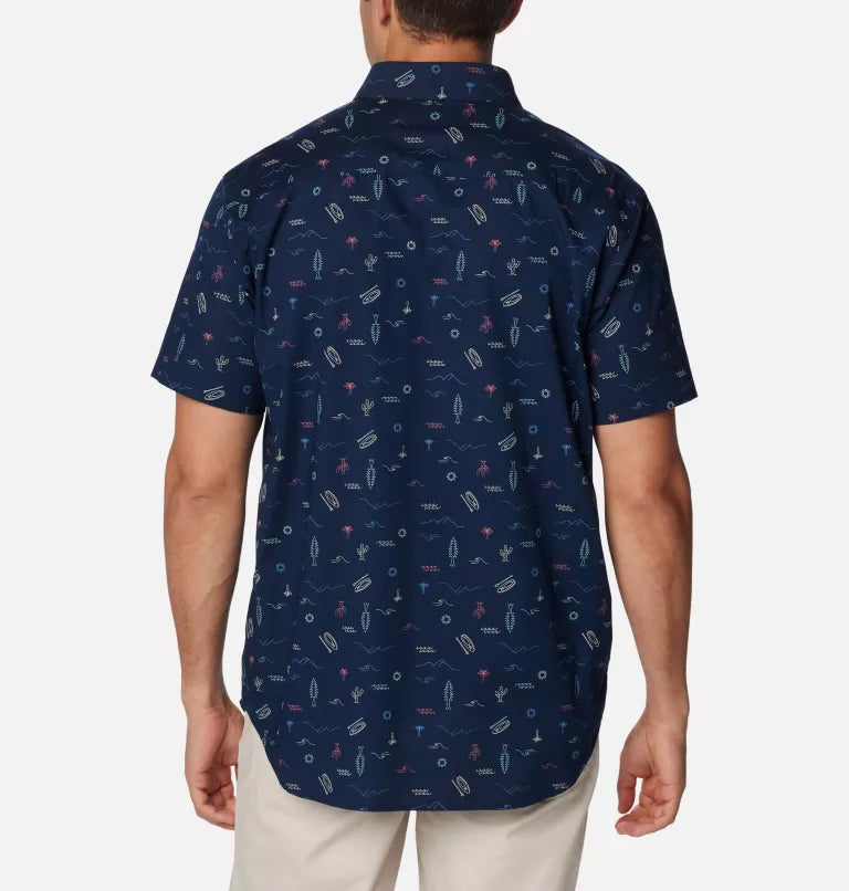 Men's Rapid Rivers™ Printed Short Sleeve Shirt - COLLEGIATE NAVY EXPLORER