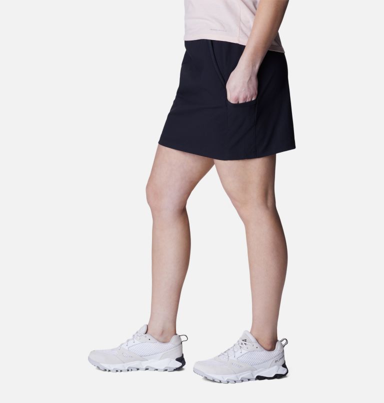 WOMEN'S LESLIE FALLS SKORT - BLACK