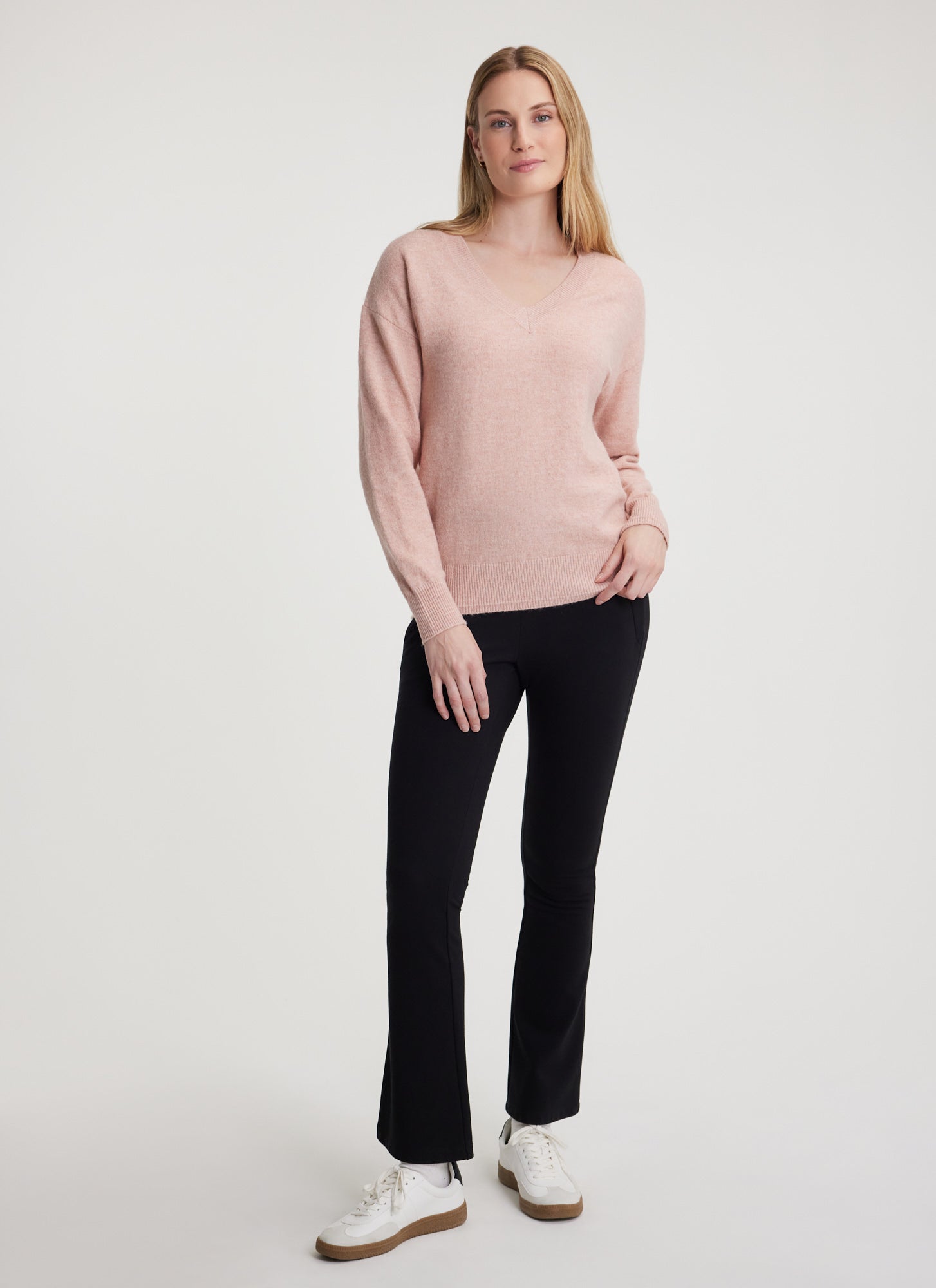 Aniak V-neck sweater