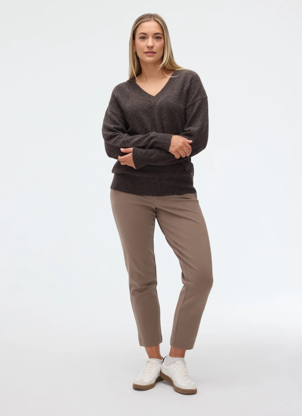 Aniak V-neck sweater