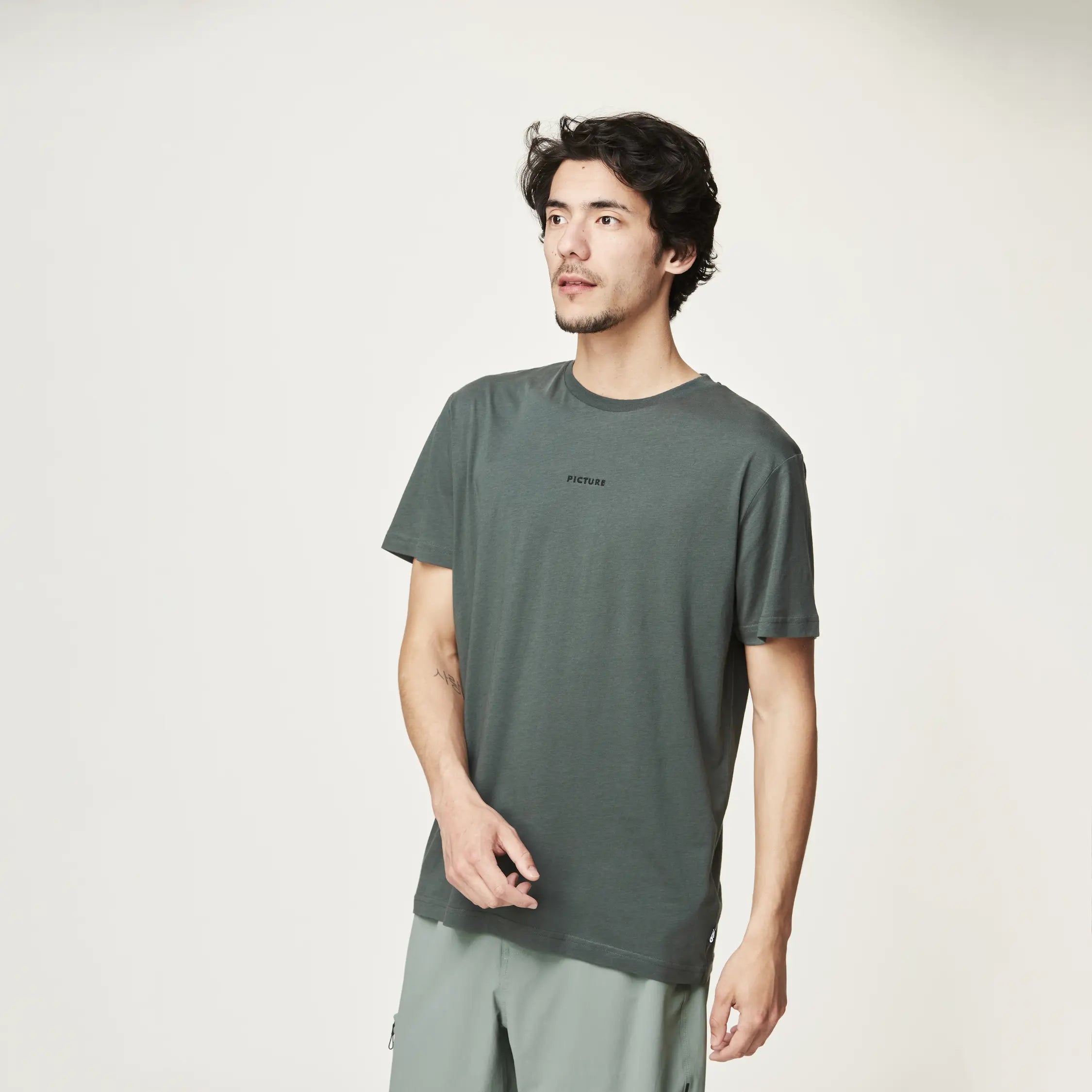 ITTRO TEE - CONCRETE GREY