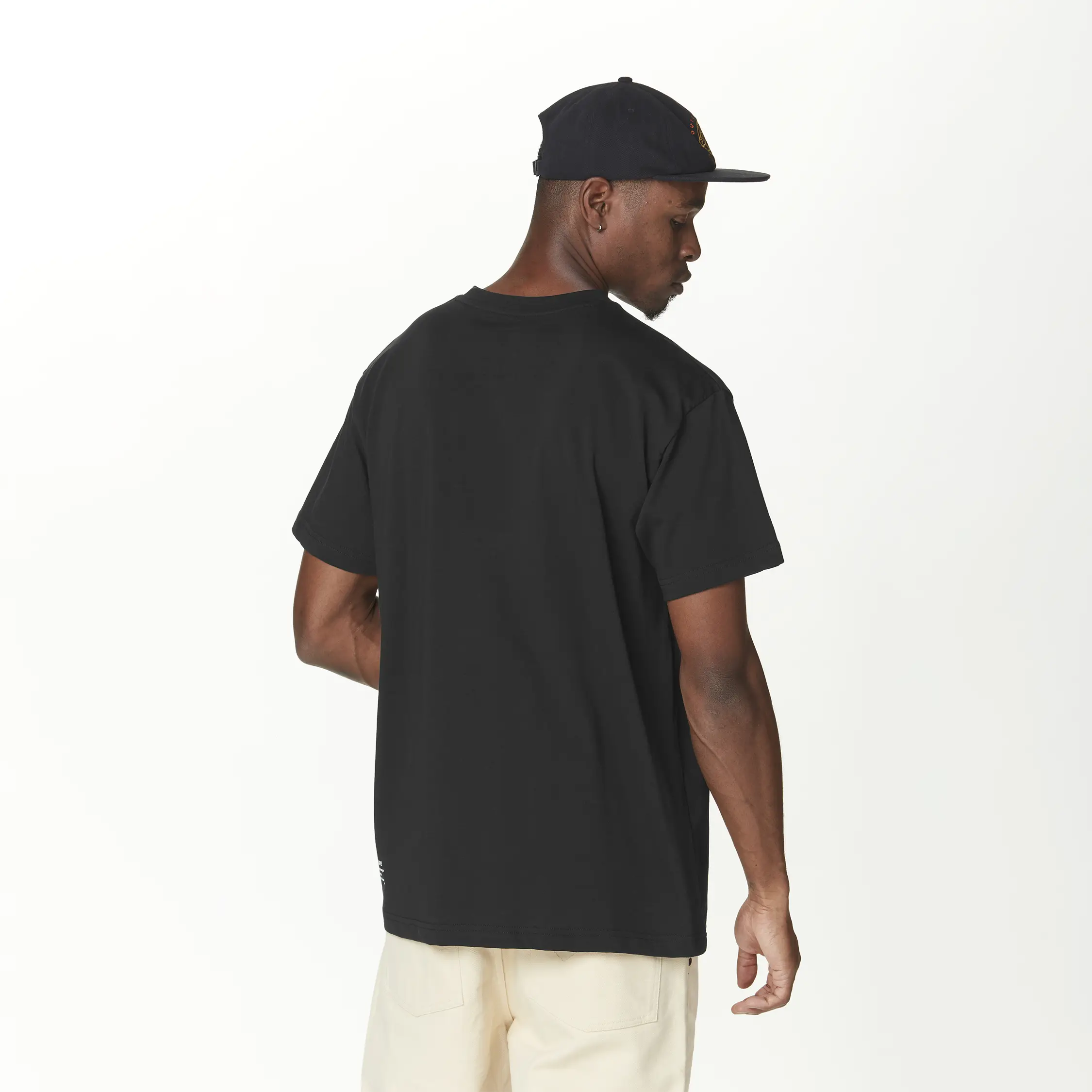 YORRA TEE - BLACK