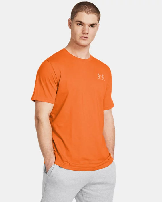 UA Sportstyle – T-shirt à manches courtes avec logo à gauche de la poitrine pour hommes - ORANGE-810