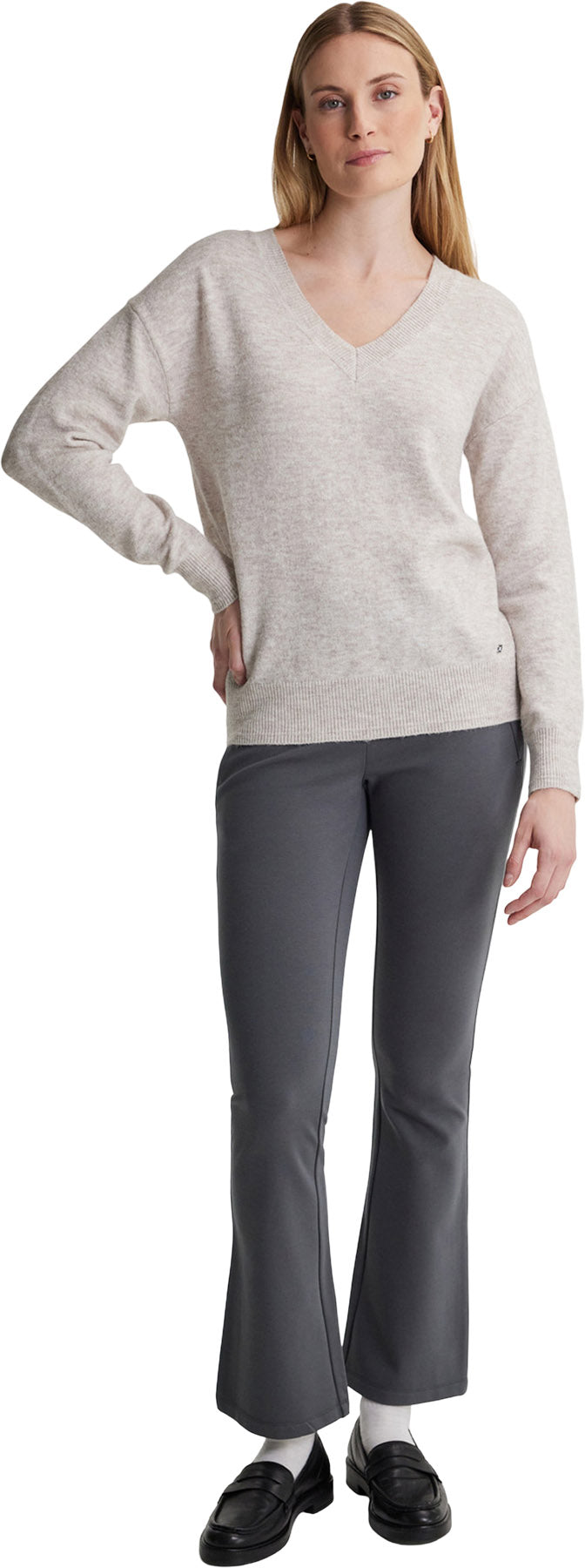 Aniak V-neck sweater
